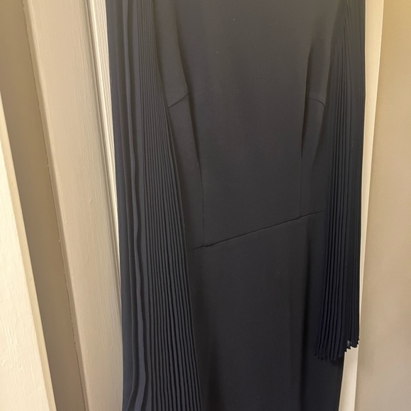 Harper rose navy dress - Picture 3 of 4